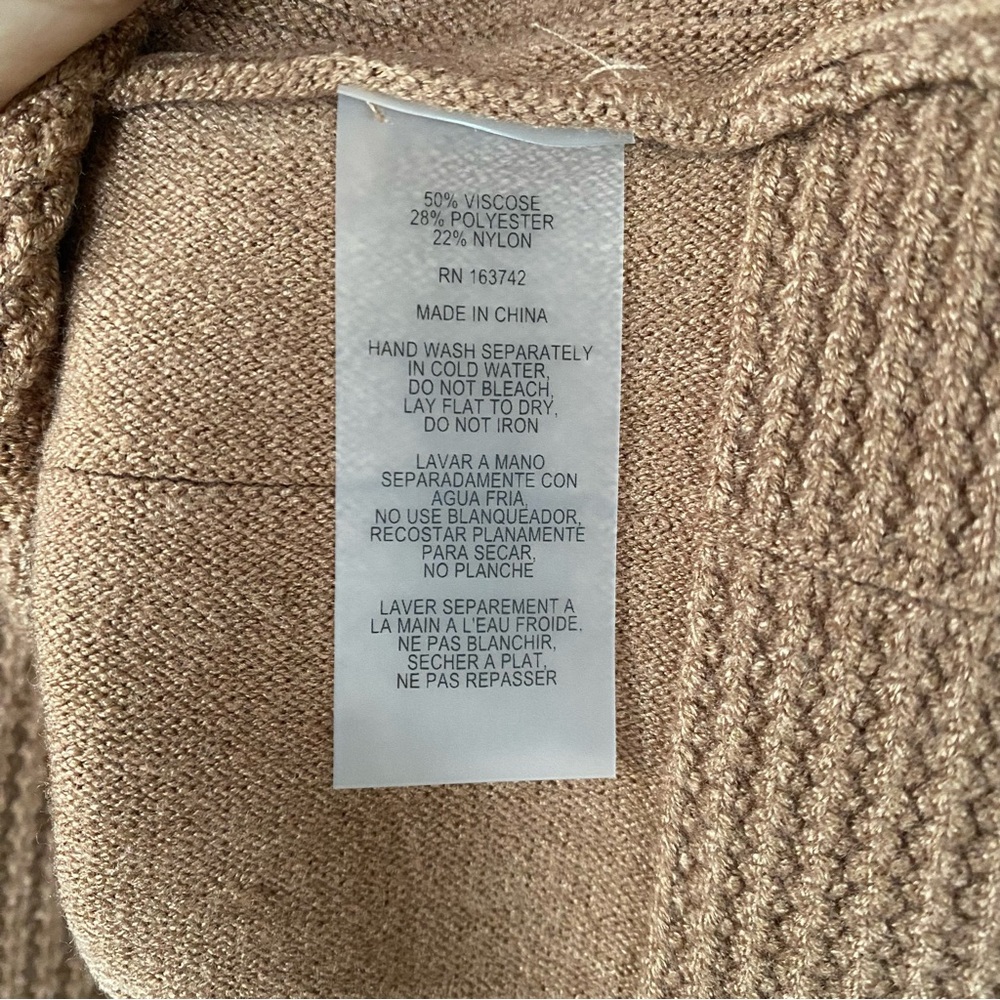 MILANO Elegant Camel Knit Pleated Skirt! 🍂 - Picture 13 of 14